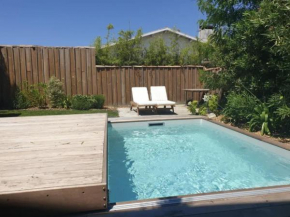 Villa Boisée avec Piscine et Jardin, Proche Commerces et Plage, WiFi Inclus à Arcachon - FR-1-374-55